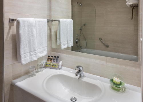 Avanti Hotel image 4